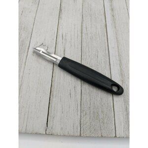 Vegetable Peeler Peeling 7" Stainless Steel 2 1/2" Blade Black Handle